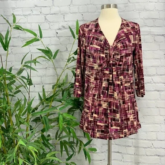 🎉Motherhood Maternity Burgundy & Tan Pattern Top - Picture 7 of 7